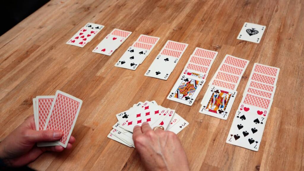 solitaire jeu de cartes