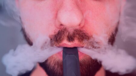 E-cigarette puff rechargeable : comment choisir quand on est débutant ? Puff rechargeable débutant : bien choisir sans se tromper