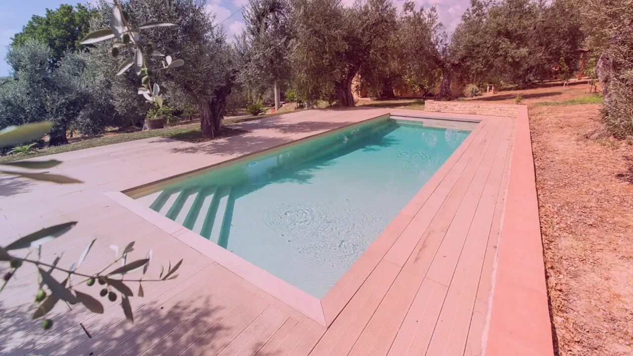 Piscines à faible consommation : le défi de nager sans se ruiner